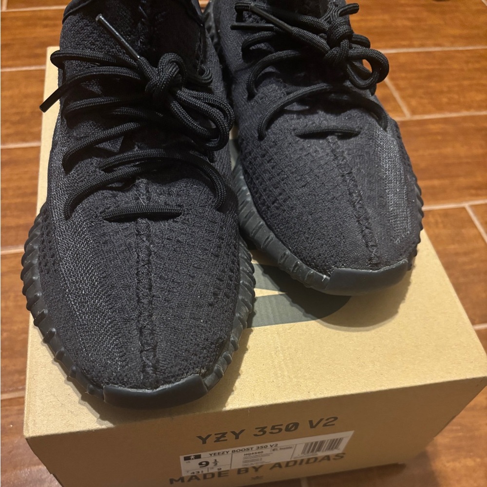 Yeezy 350 onyx - Picture 2 of 5
